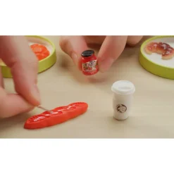 Mini World Caprichos Cápsula Sorpresa Varios Modelos