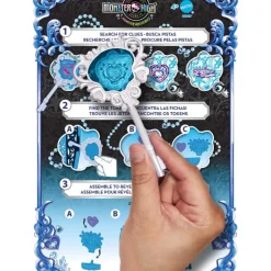 Monster High Skulltime Abbey Bominable Muñeca con Armario