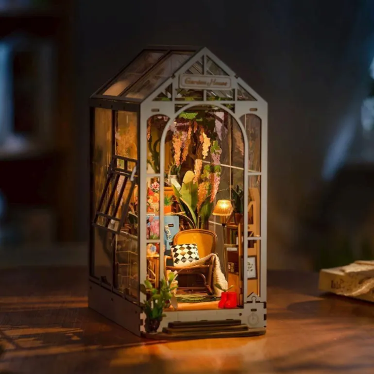 Robotime Flower House Sujetalibros