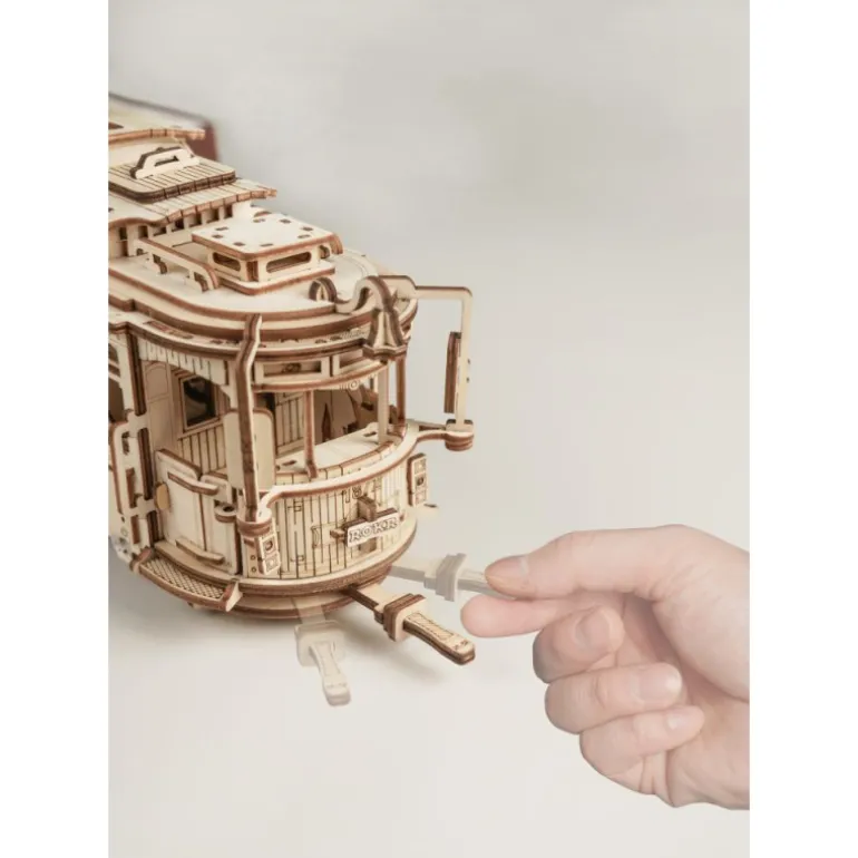 Robotime Tranvía Clásico Maqueta de Madera