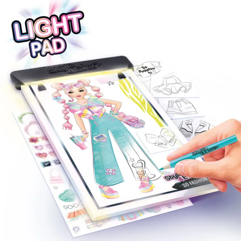 Style 4 Ever Fashion Designer Light-Up Pad
