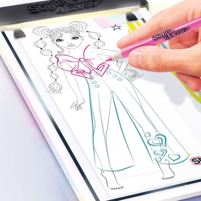 Style 4 Ever Fashion Designer Light-Up Pad