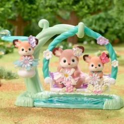 Sylvanian Families Bebé Ciervo Columpio Floral