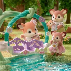 Sylvanian Families Bebé Ciervo Columpio Floral