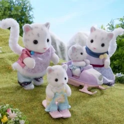 Sylvanian Families Familia Leopardo de las Nieves